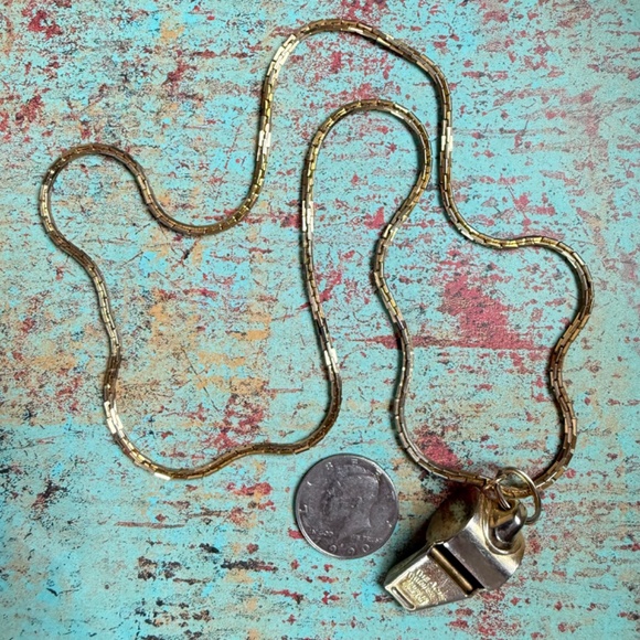 VINTAGE Gold Whistle Pendant on Gold Chain 29" - Picture 6 of 9
